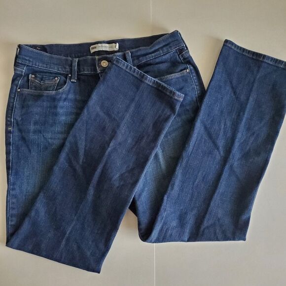 Levi’s 505 Jeans Women’s Size 10 Straight Leg Medium Wash Mid Rise - Picture 3 of 11